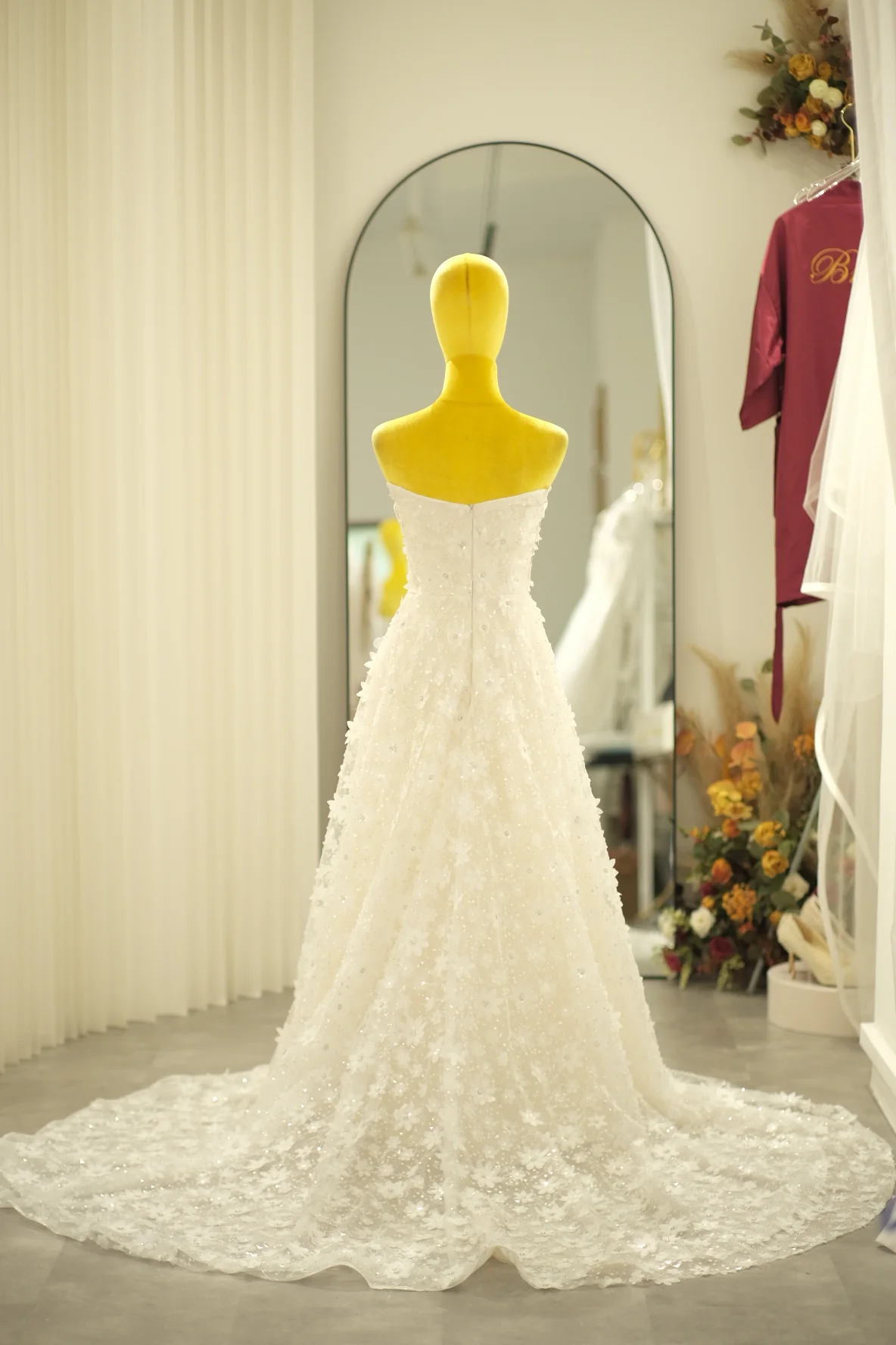 Lux Fabric Full Lace with Beaded Size S Wedding Gown | Ready-to-Wear - Image 7