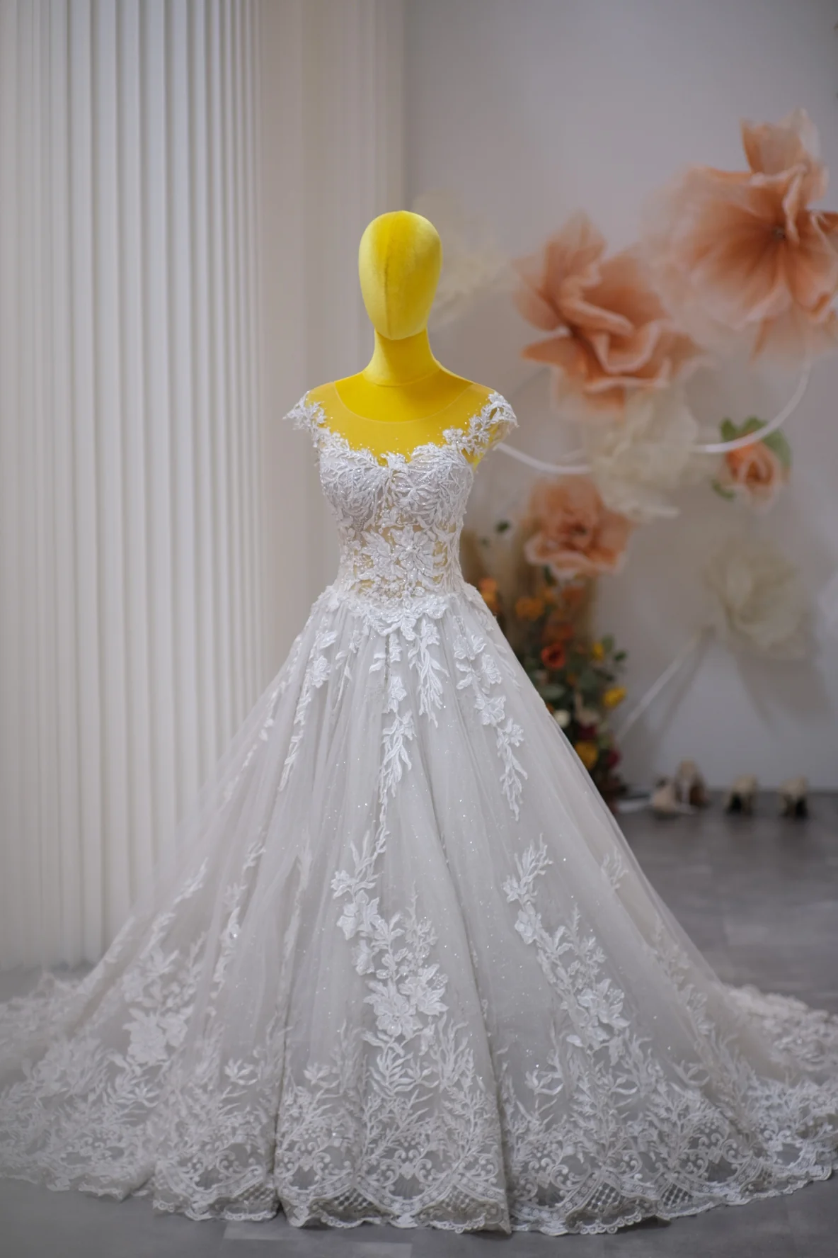 Luxury Full Lace with Beaded Wedding Gown Size M | Ready-to-Wear - Image 2