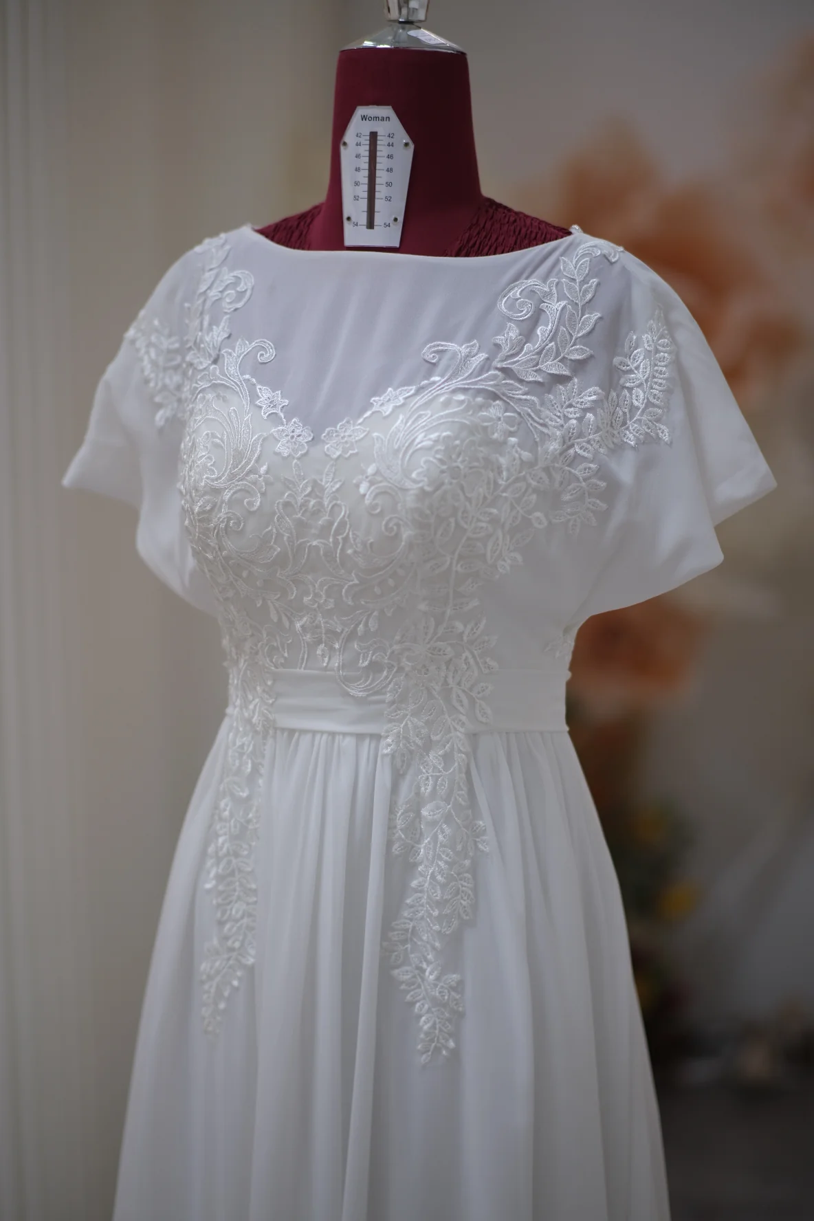 Premium Half Lace Wedding Gown Size M | Ready-to-Wear - Image 3