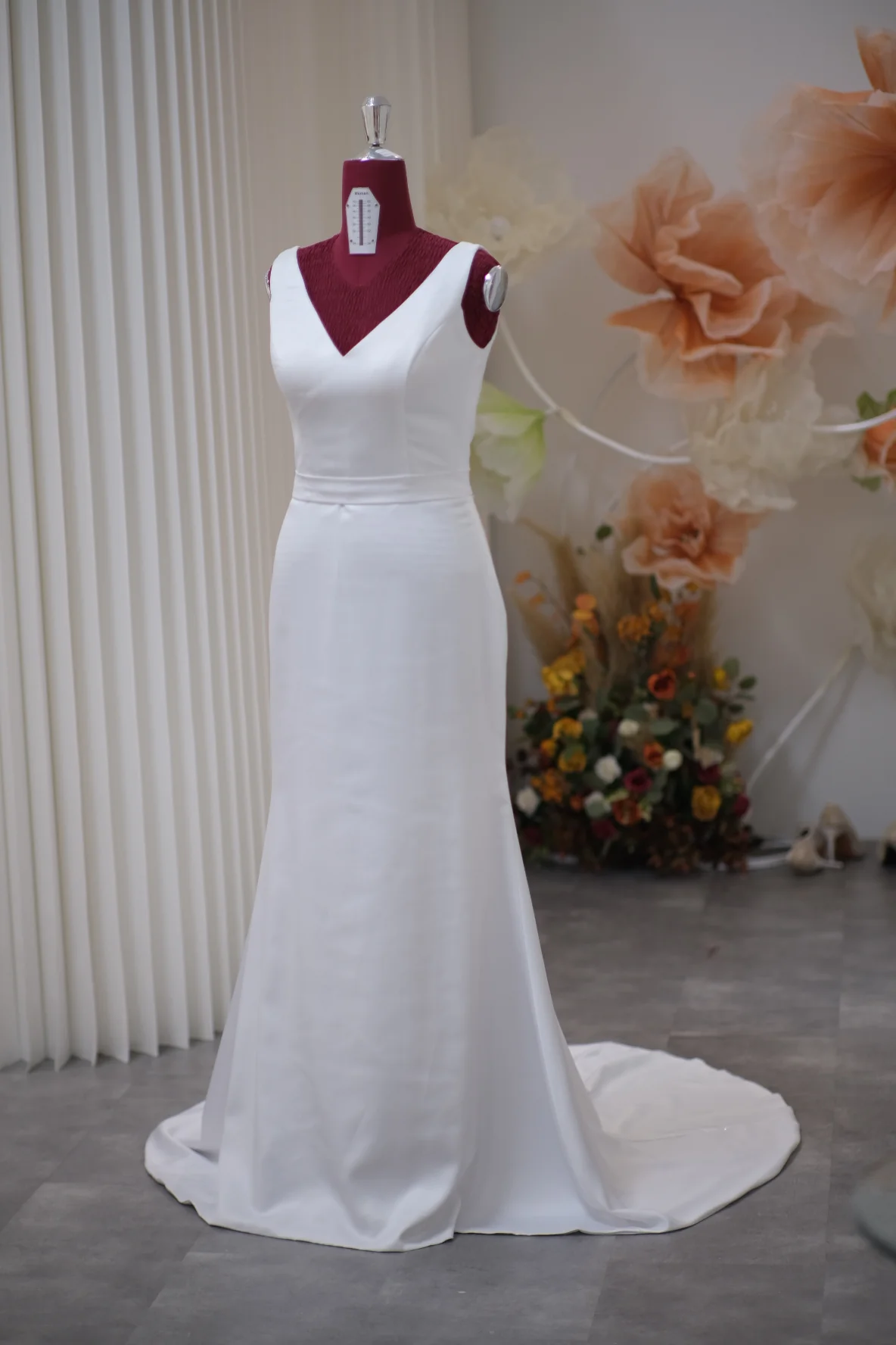 Premium Pleated Wedding Gown XL | Ready-to-Wear - Image 2