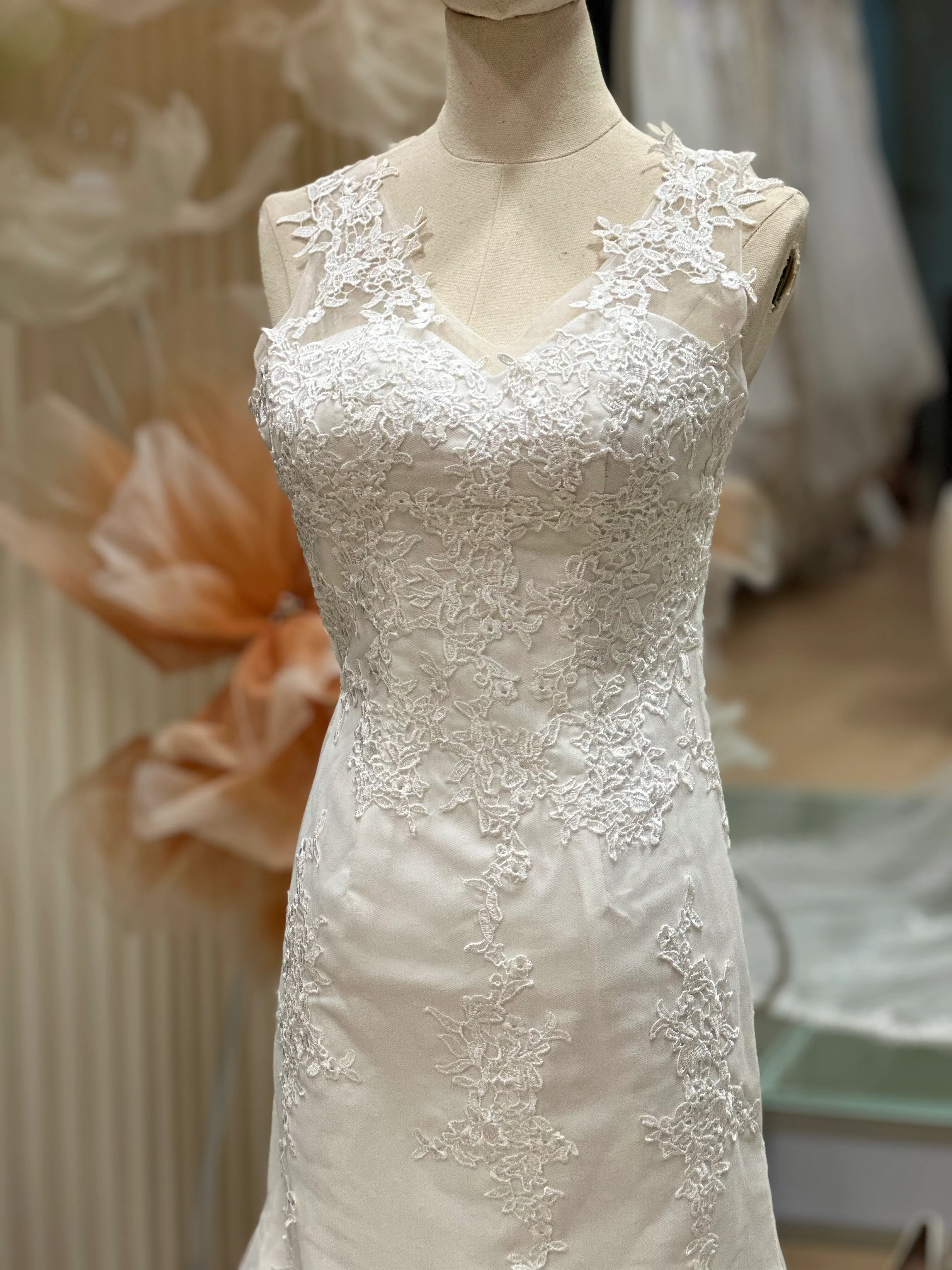 Premium Full Lace Wedding Gown Size XS Bust 78 | Ready-to-Wear - Image 8