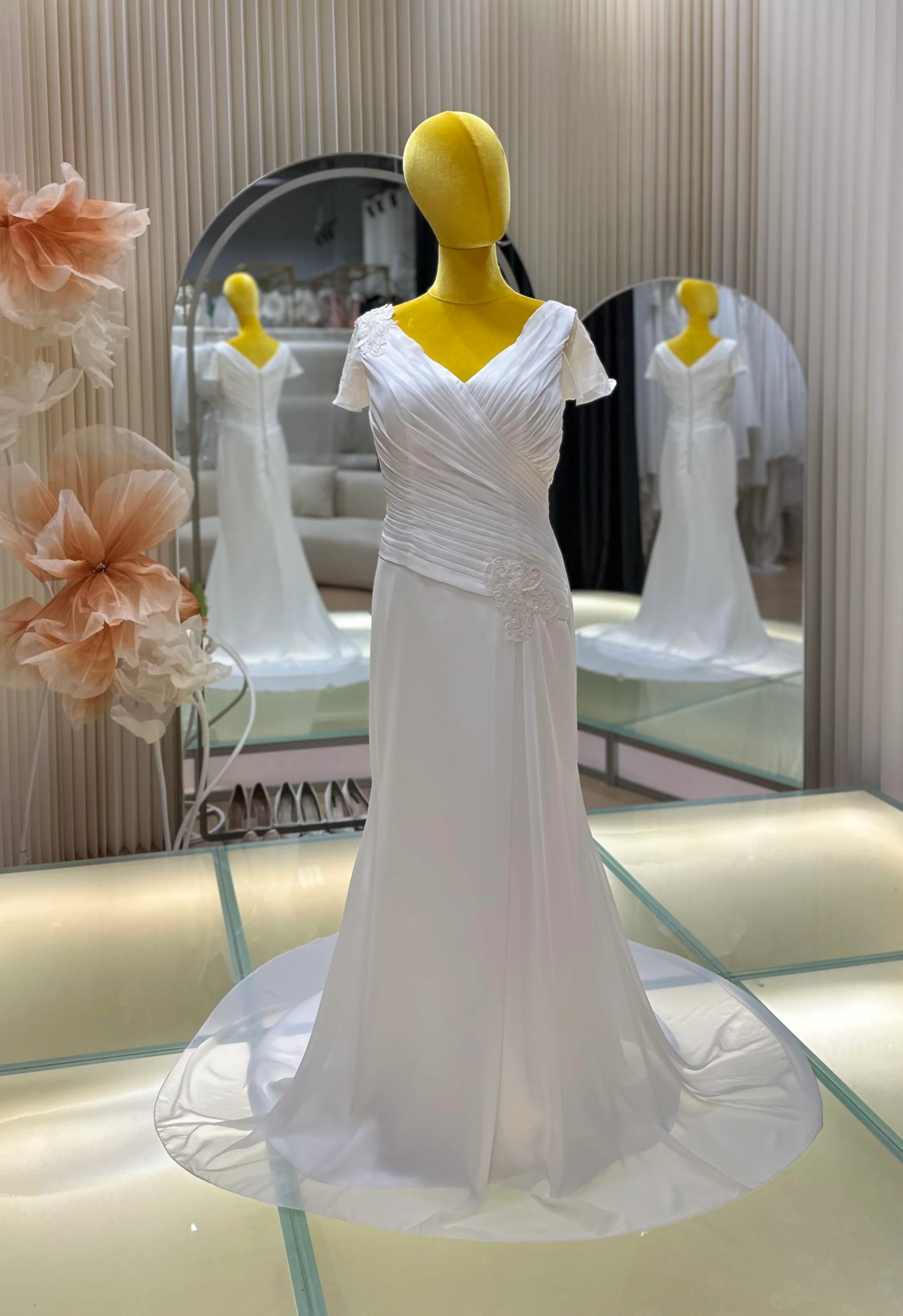 Pleated Plain Wedding Gown Size 3XL Bust 99 | Ready-to-Wear