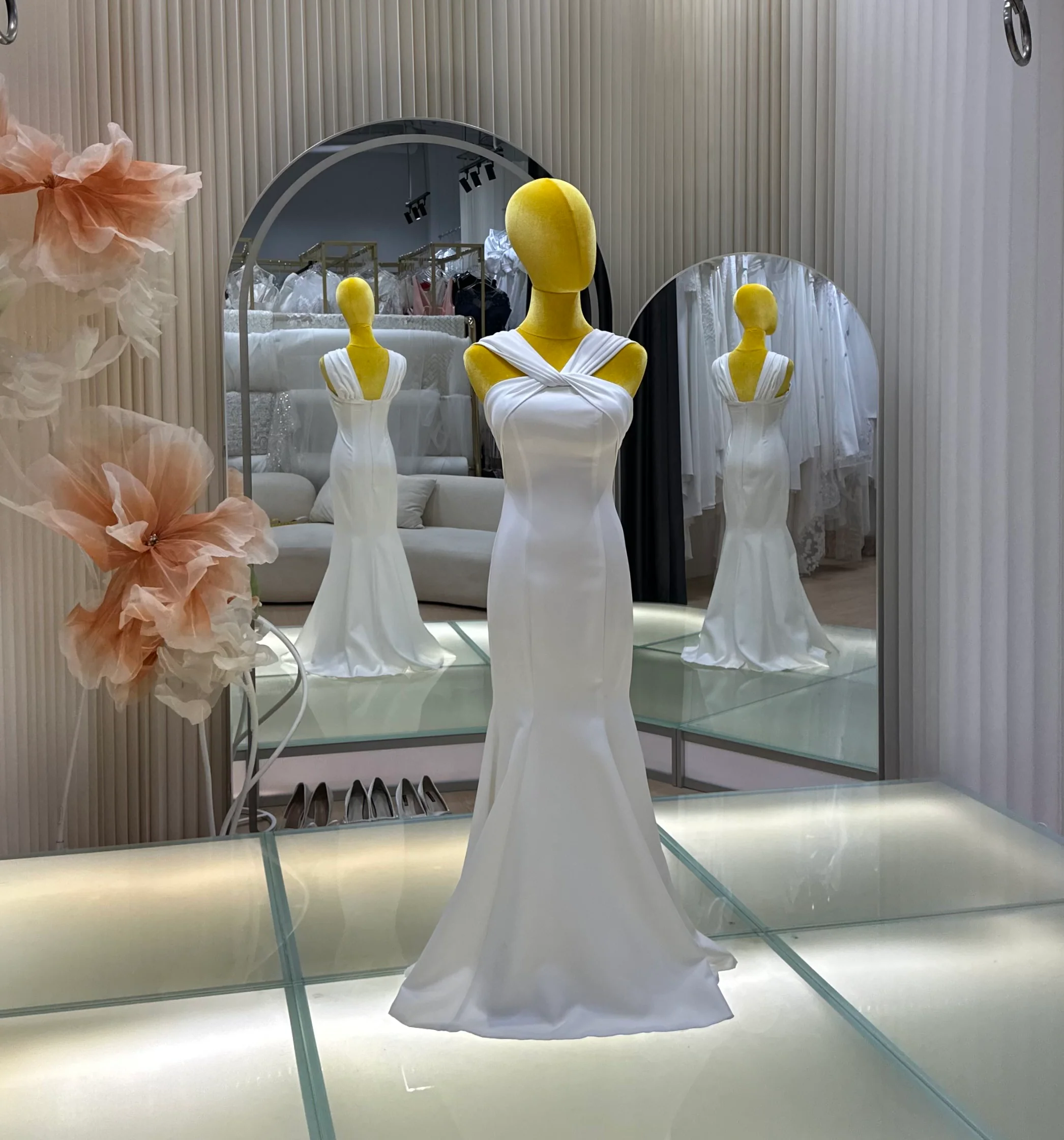 Pleated Plain Wedding Gown Size XS Bust 78 | Ready-to-Wear