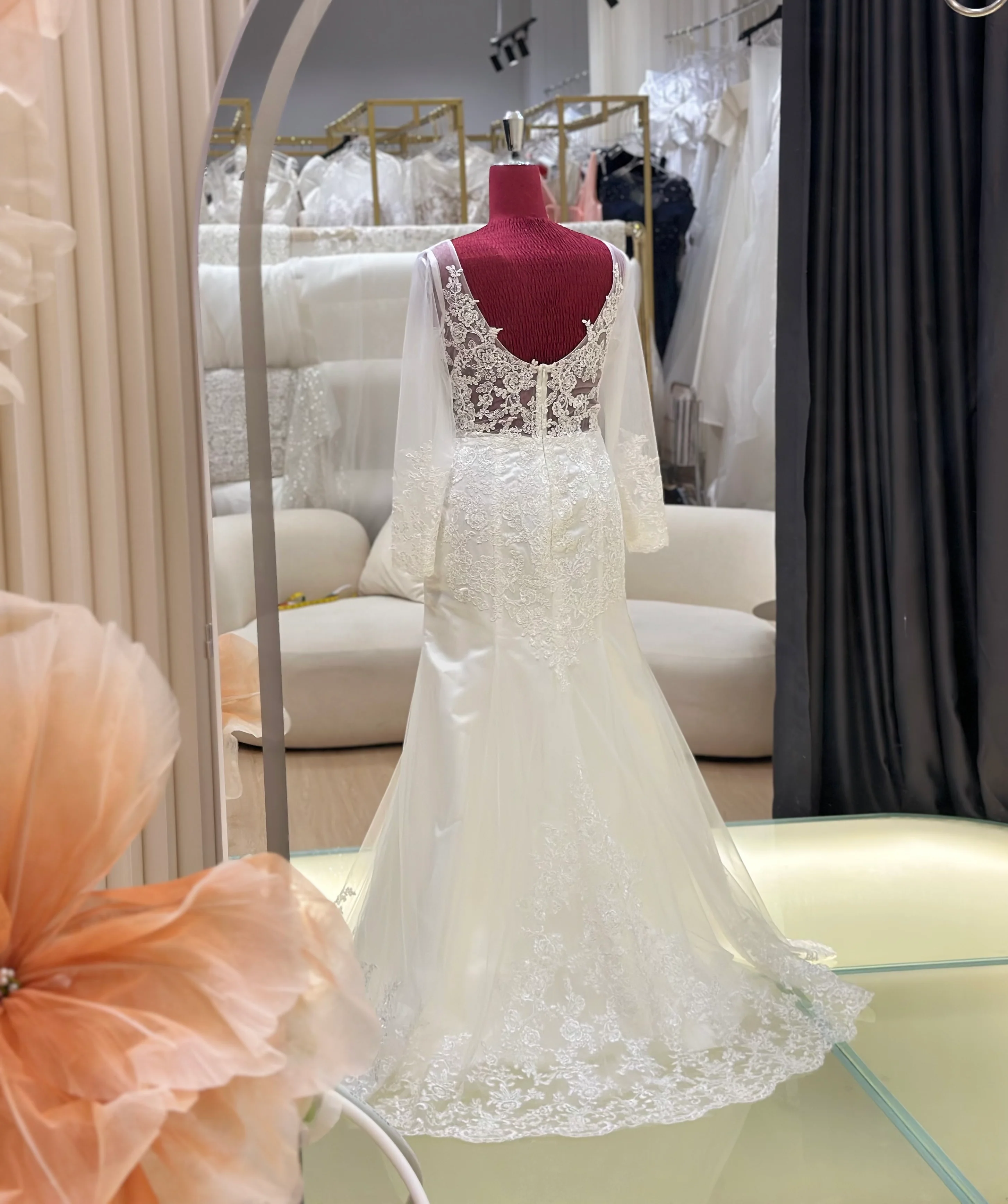 Premium Full Lace Wedding Gown Size 3XL Bust 100 | Ready-to-Wear - Image 7