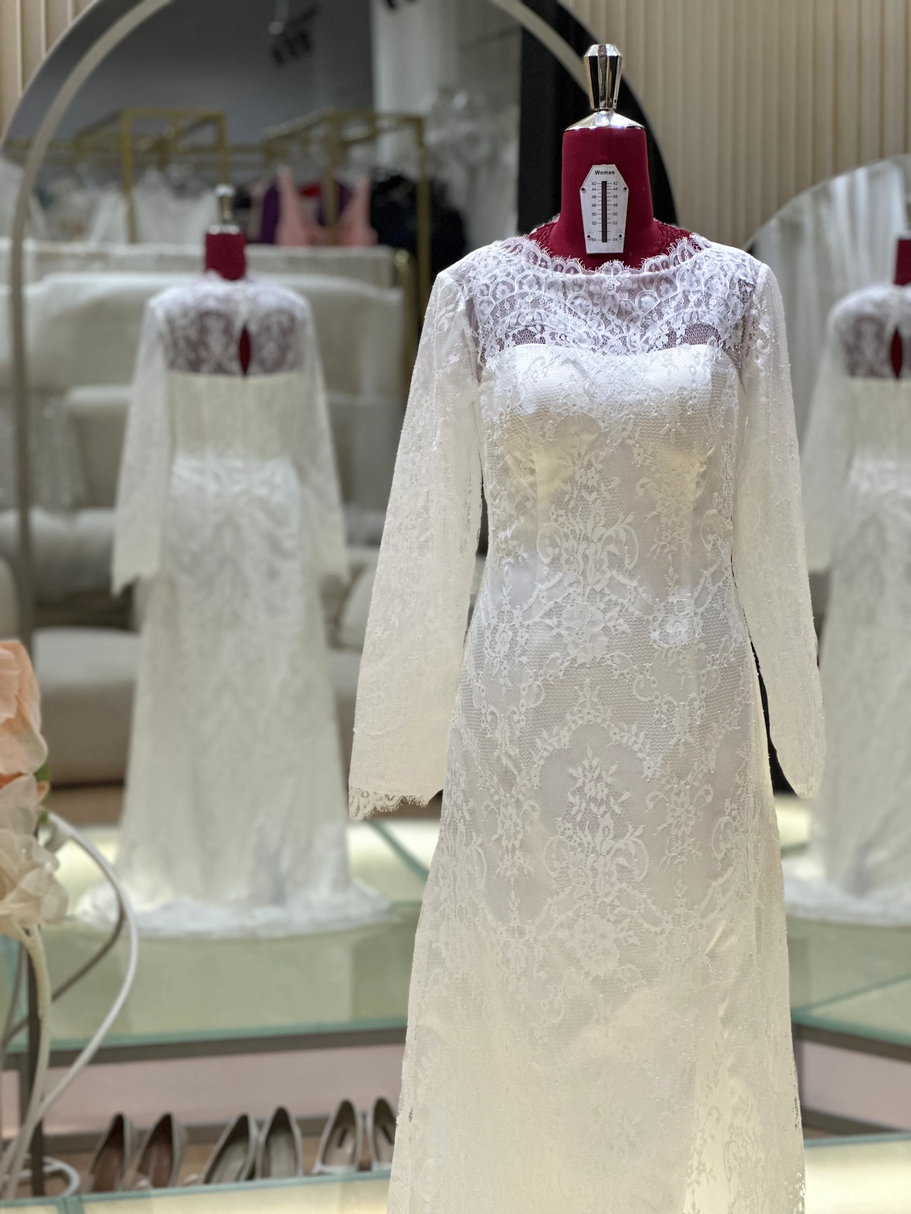 Full Lace Wedding Gown Size XXL Bust 95 | Ready-to-Wear - Image 3