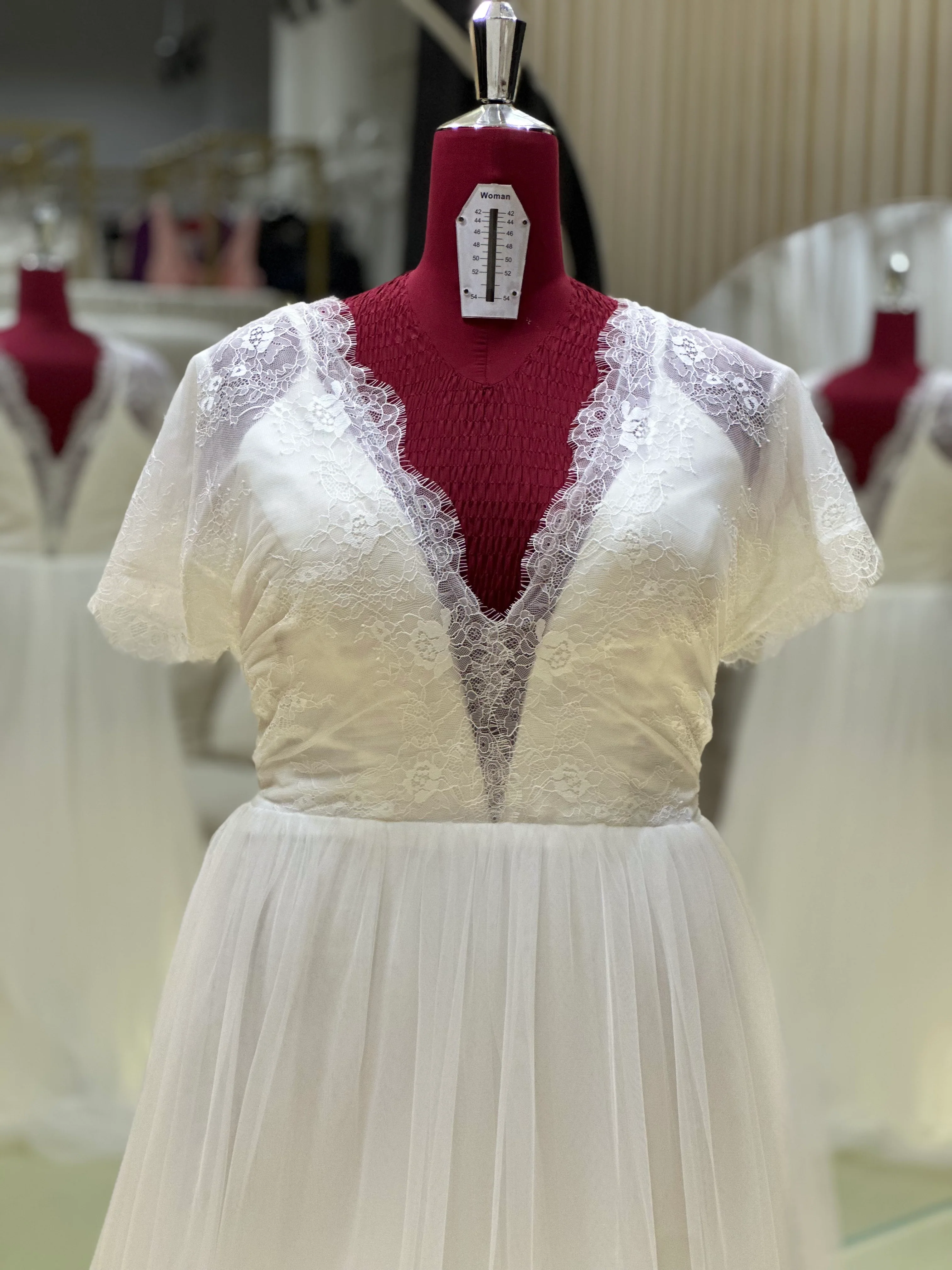 Half-Lace Wedding Gown Size 4XL Bust 102 | Ready-to-Wear - Image 5