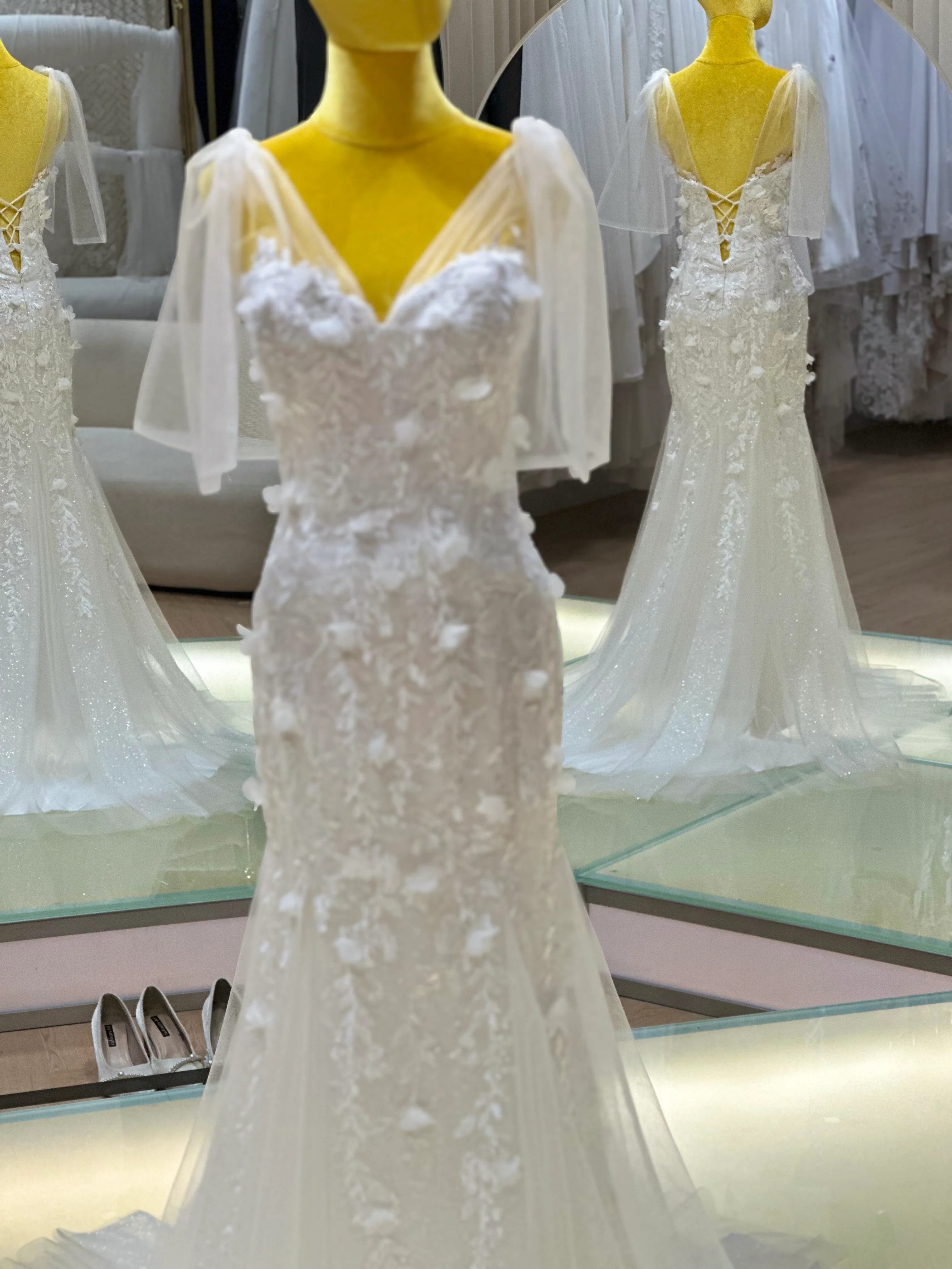 Luxe Full Lace Wedding Gown | Ready-to-Wear - Image 6