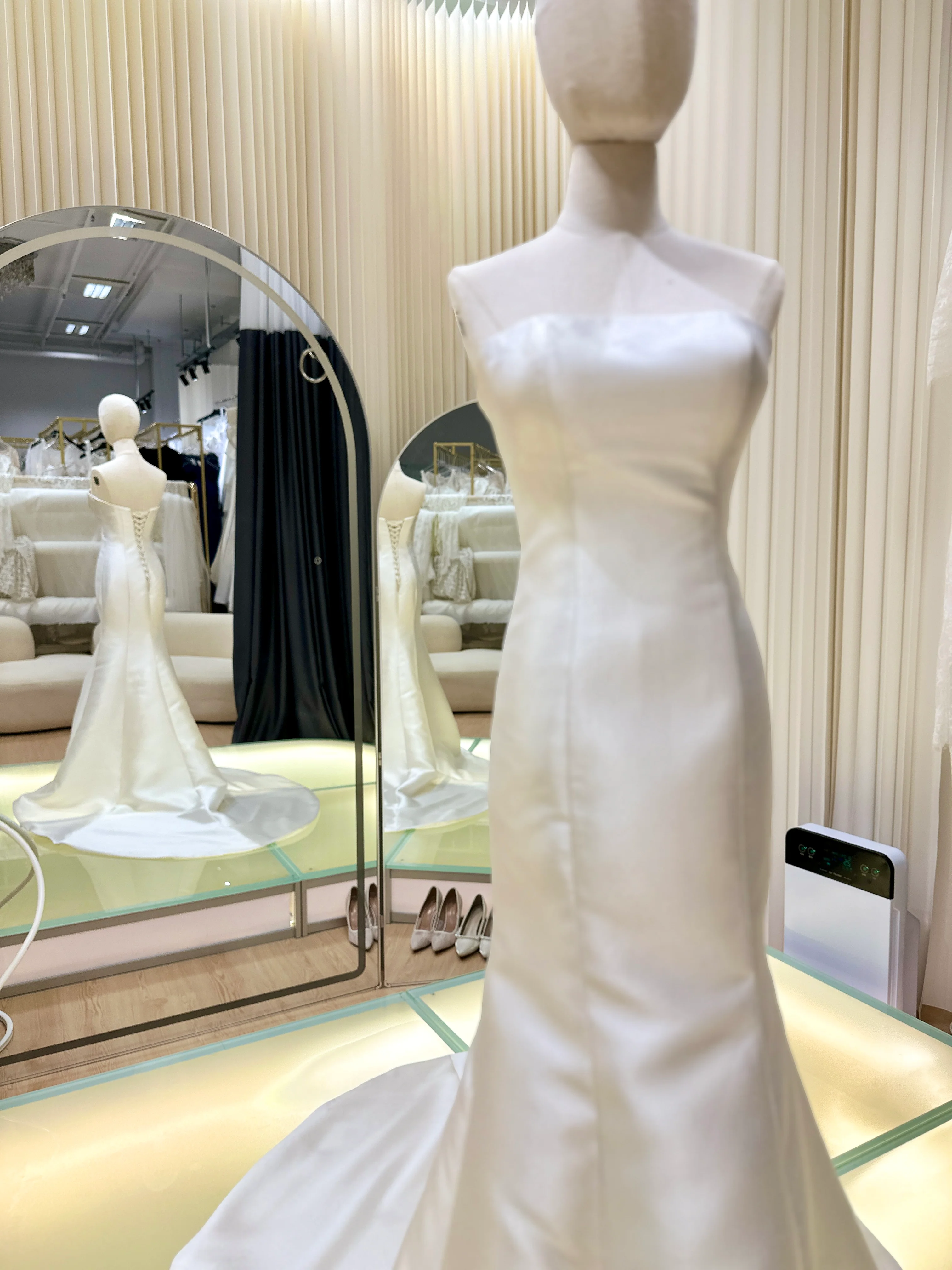 Serene Elegance Pleated Luxury Wedding Gown | Ready-to-Wear - Image 4