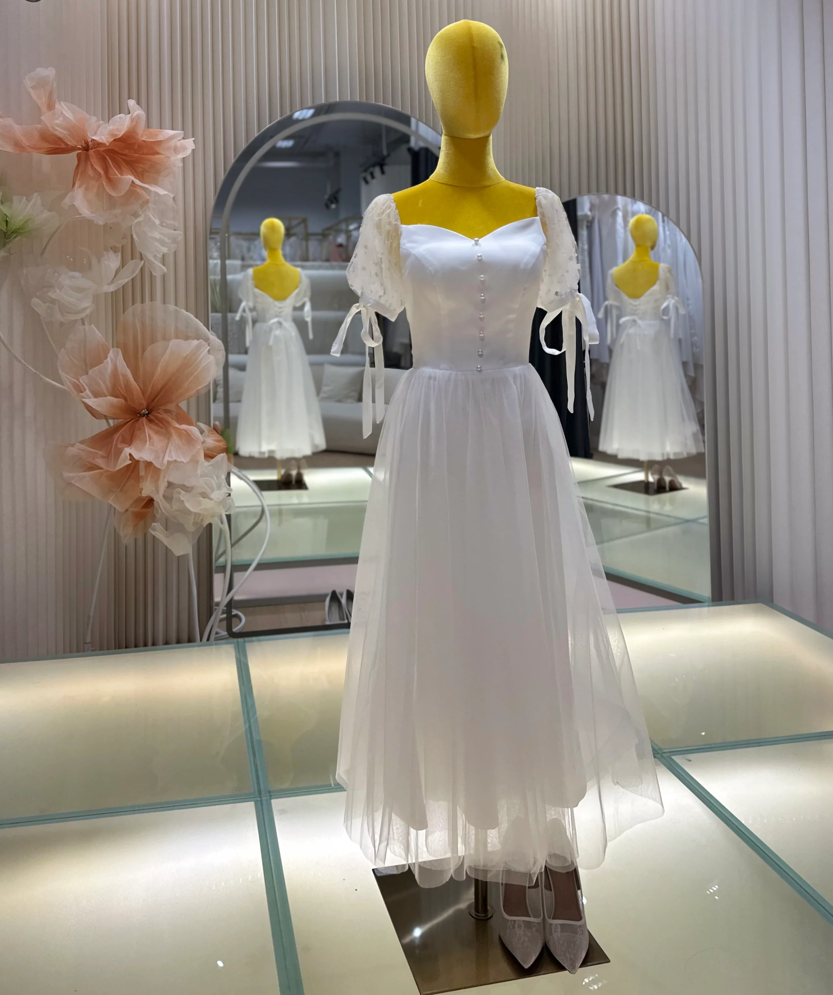 French Forest Style Simple Light Wedding Gown | Ready-to-Wear