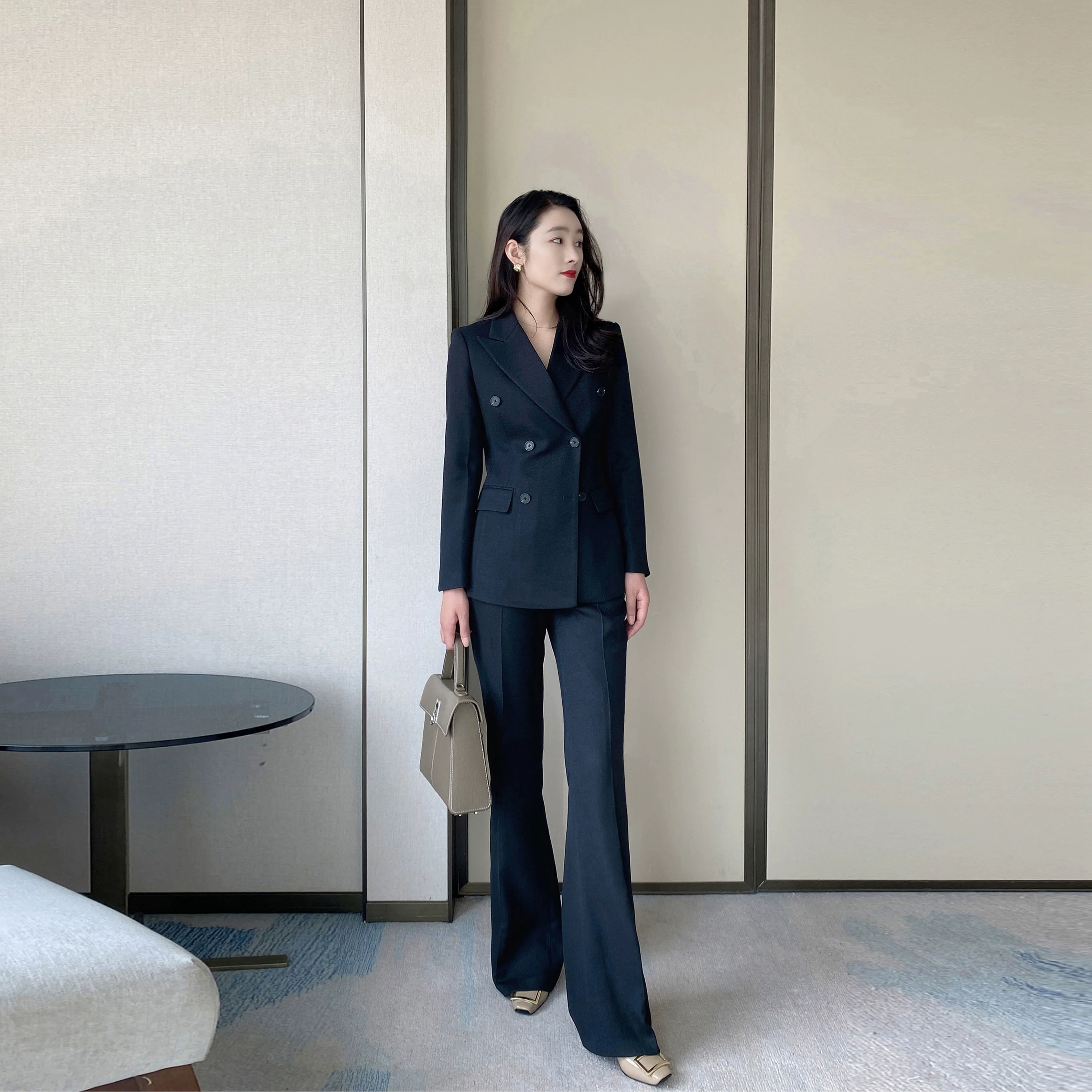 Elegant Black Woolen Winter Suit with Flared Trousers - Image 6