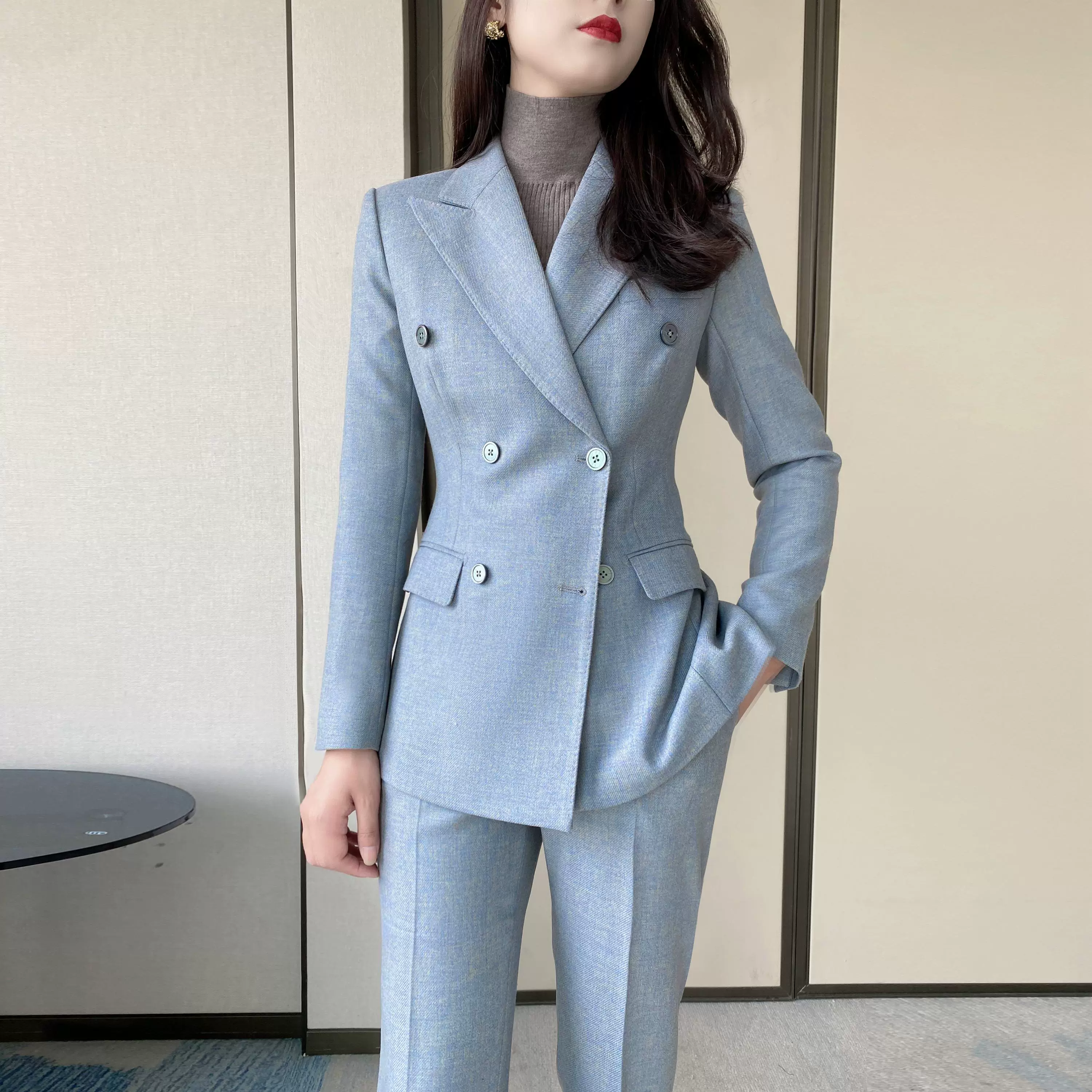 Elegant Blue Wool Suit Jacket with Tailored Winter Trousers - Image 4