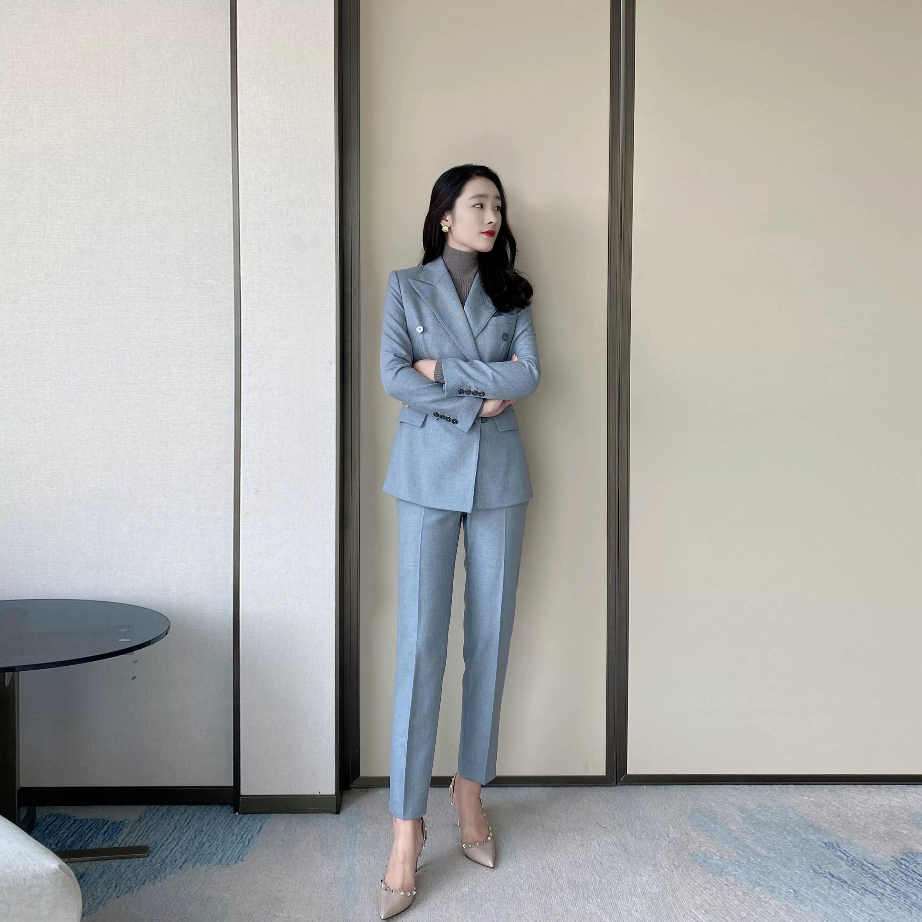 Elegant Blue Wool Suit Jacket with Tailored Winter Trousers - Image 5