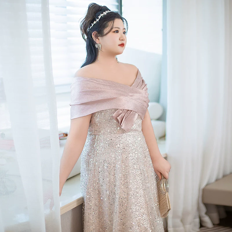 Elegant Evening Dress - Image 4