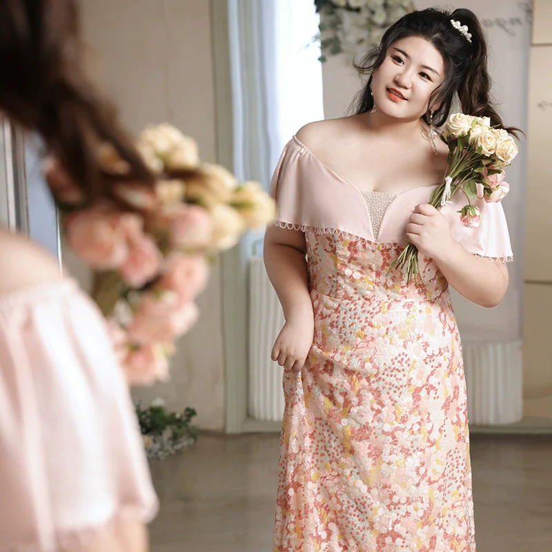 Elegant Evening Dress - Image 4