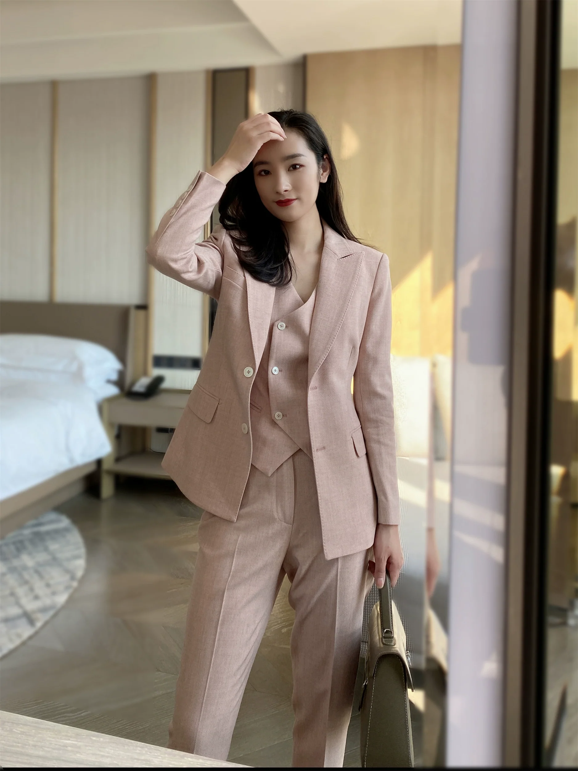 Elegant Flower Gauze Pink 3‑Piece Slim Fit Suit - Image 5