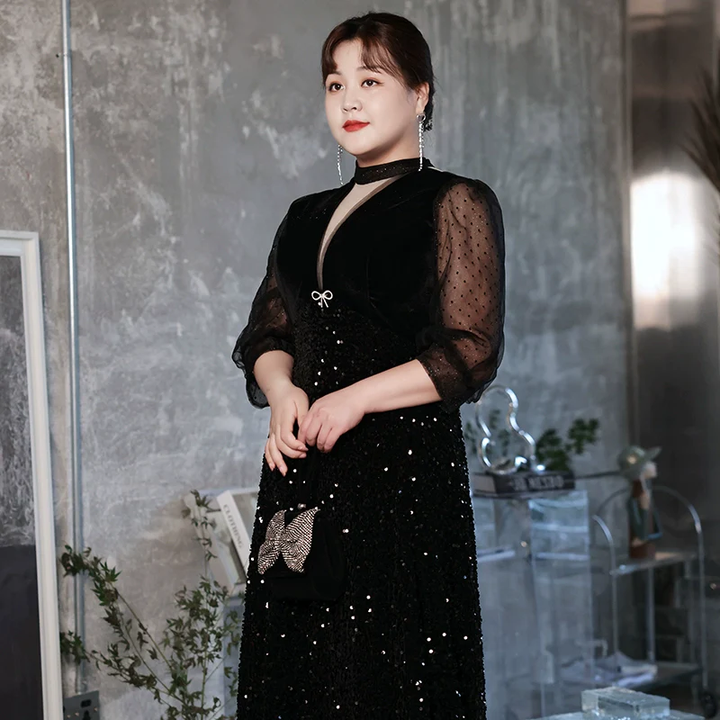 Elegant French Black Evening Dress - Image 4