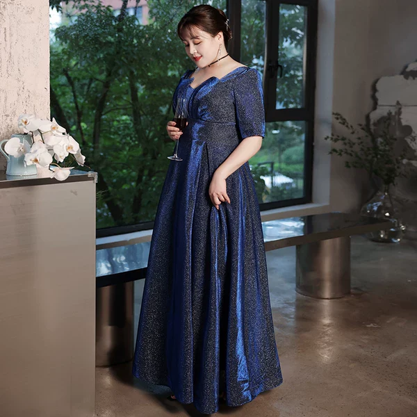 Elegant French Evening Dress - Image 5