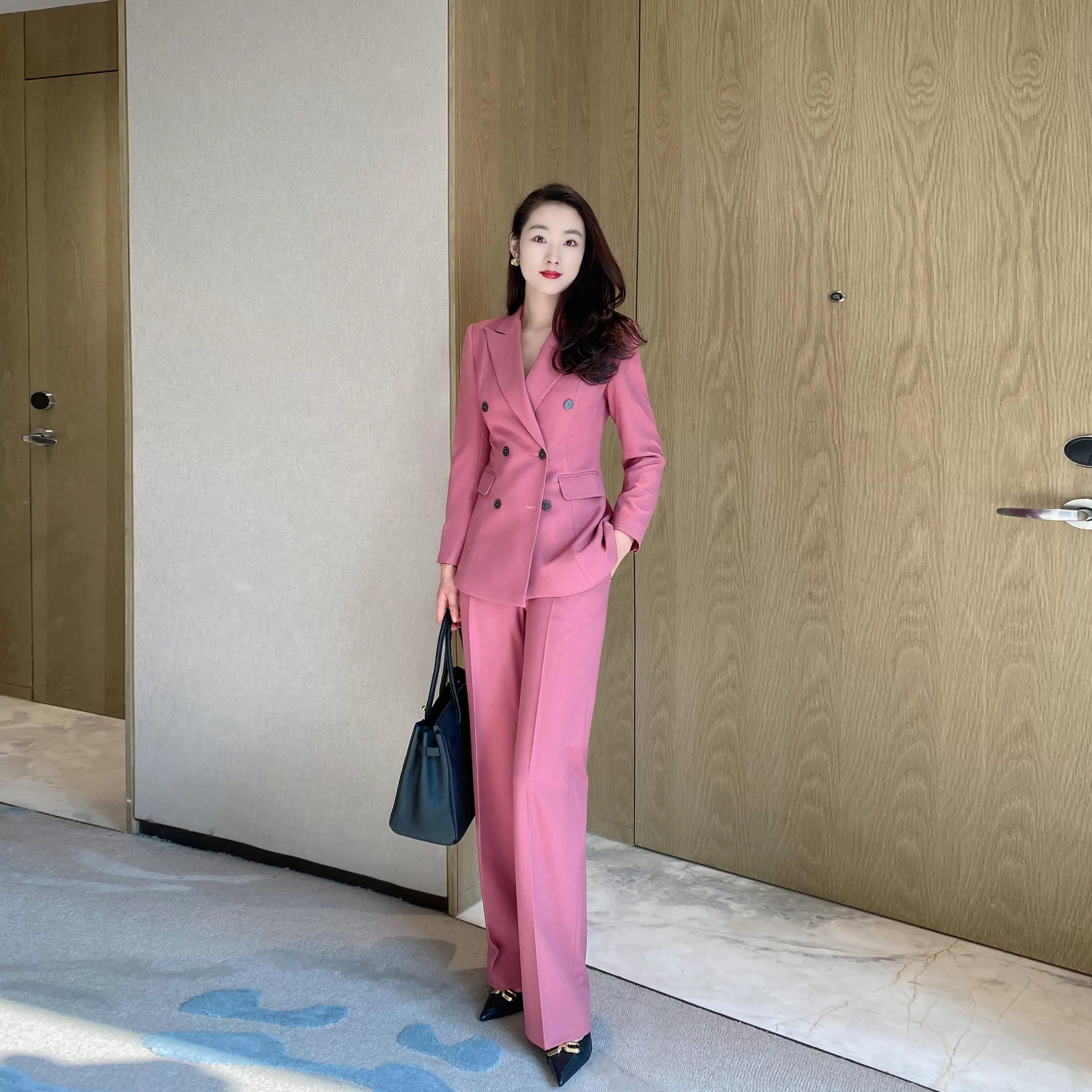 Elegant Fuchsia Spring Blazer and Wide-Leg Pants Set - Image 5