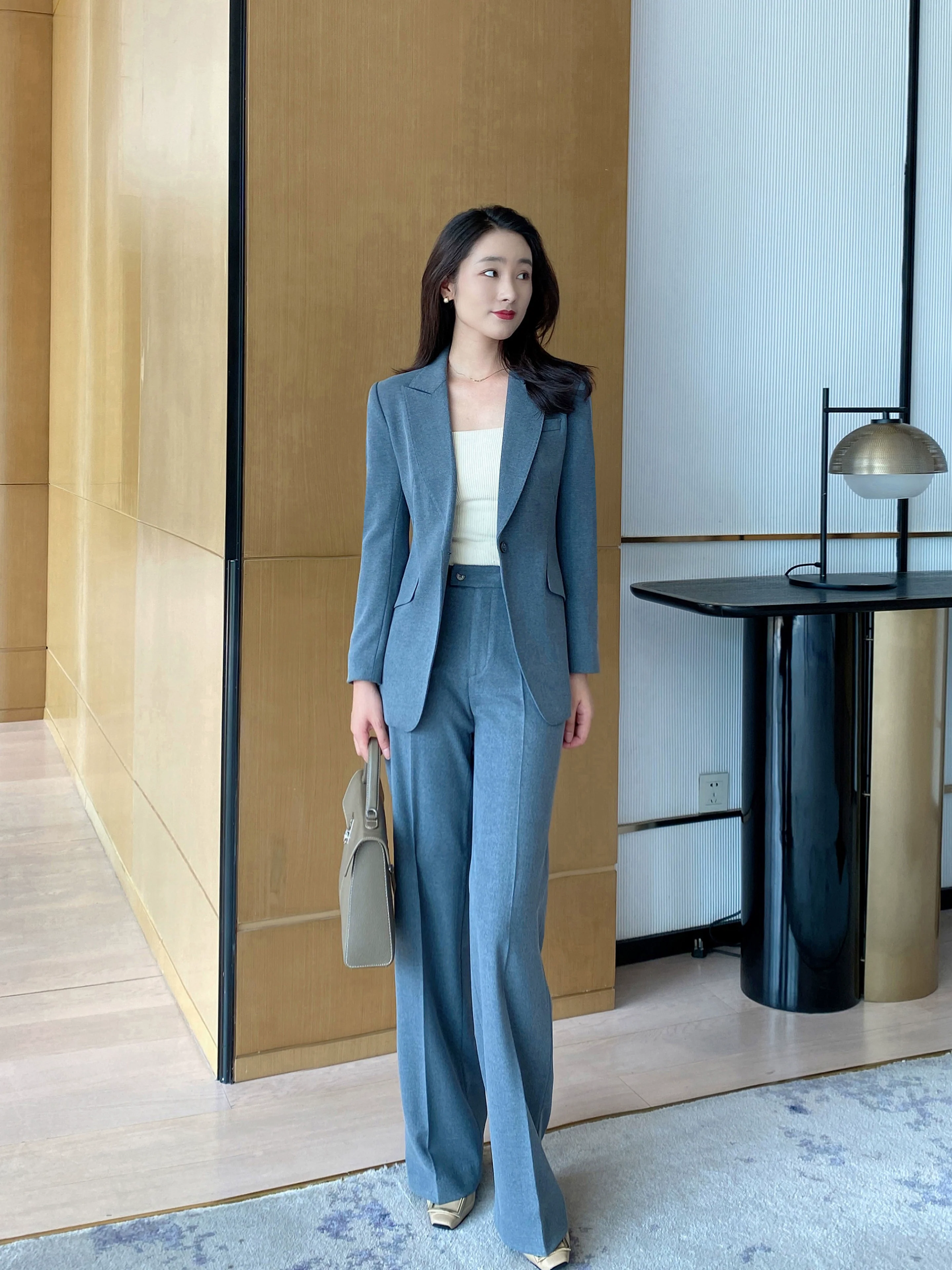 Elegant Grey Demi-Season Women's Suit Jacket Set with Trousers - Image 6