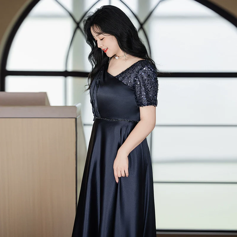 Elegant High-End Evening Dress - Image 4