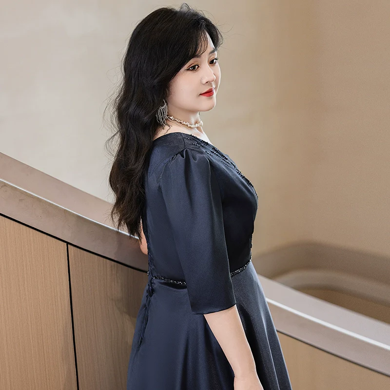 Elegant High-End Evening Dress - Image 5