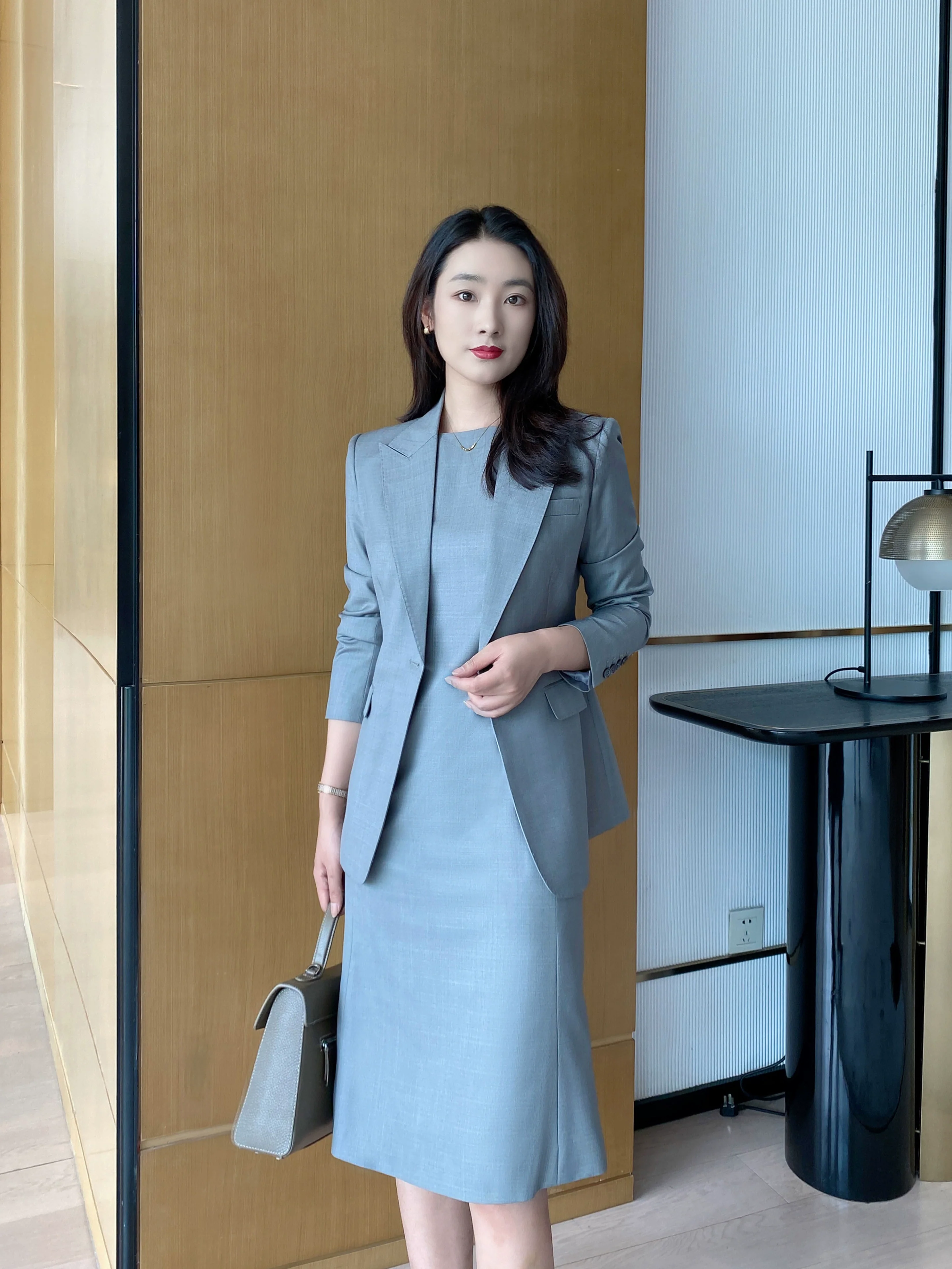 Elegant Light Grey Autumn Suit Jacket with Fish Tail Skirt - Image 5