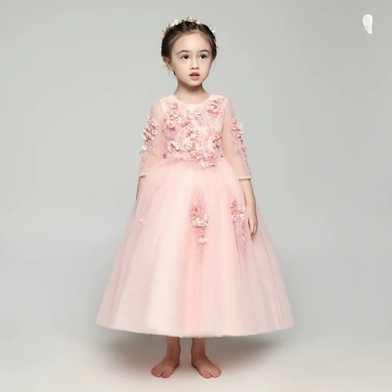 Elegant Long Sleeve Princess Wedding Dress for Piano Performance - Image 19