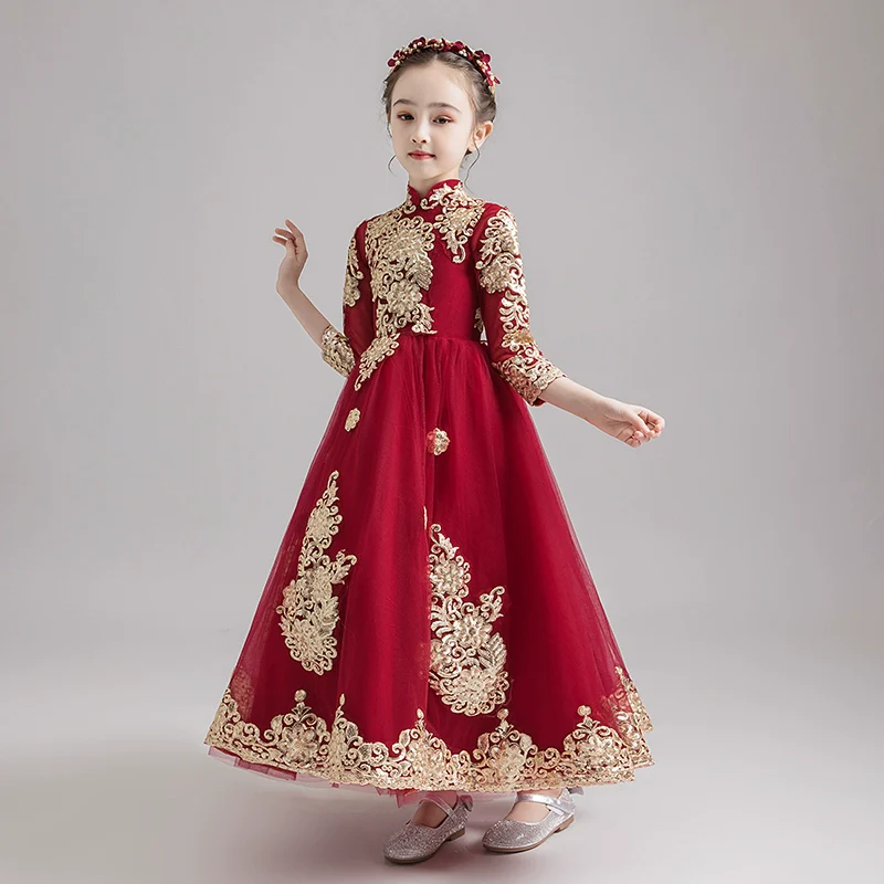 Elegant Princess Gown: Long-Sleeve Winter Wedding Dress for Girls' Piano Performance - Image 3
