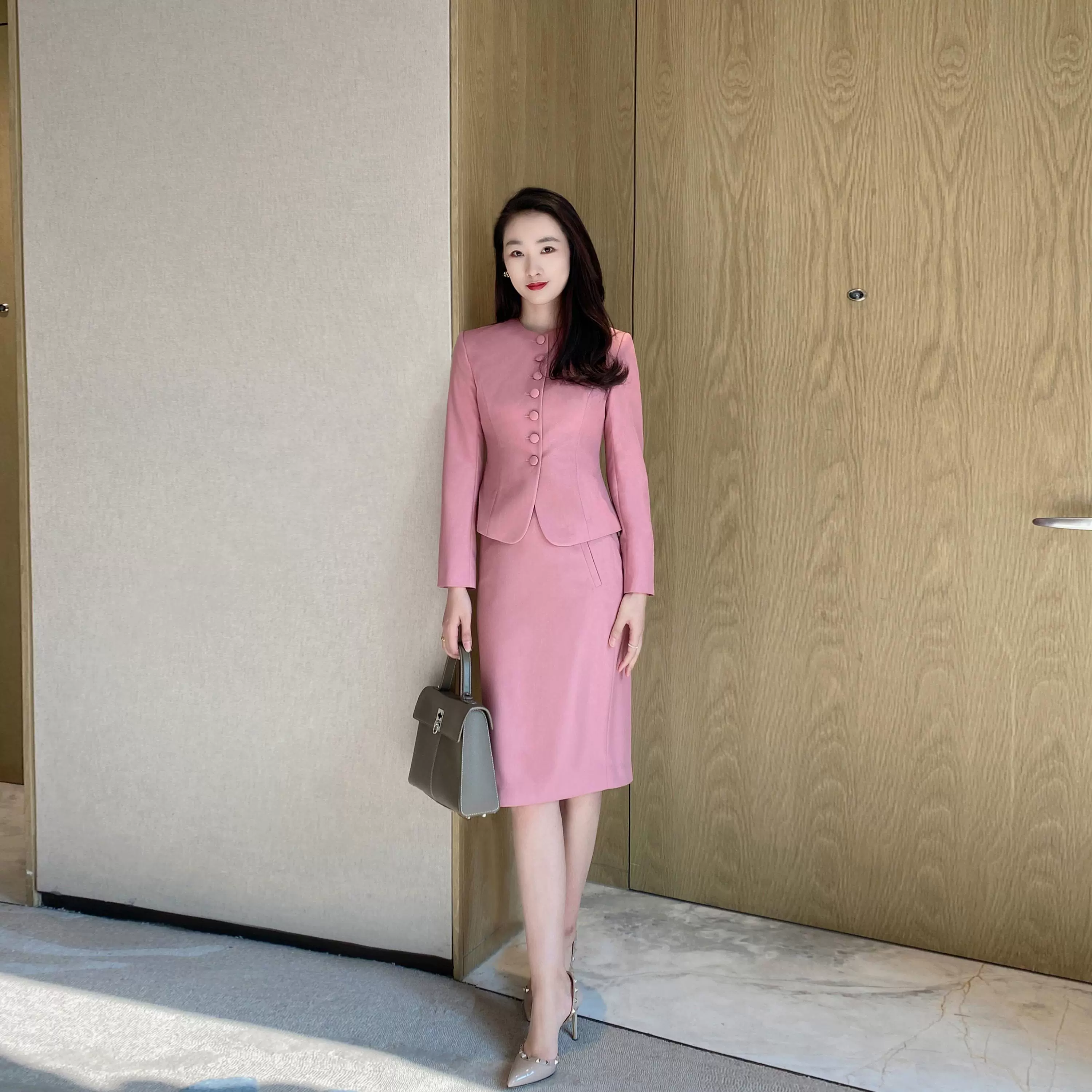 Elegant Rose Pink Suit Skirt Set: Chic Blazer & Slimming Hip Skirt
