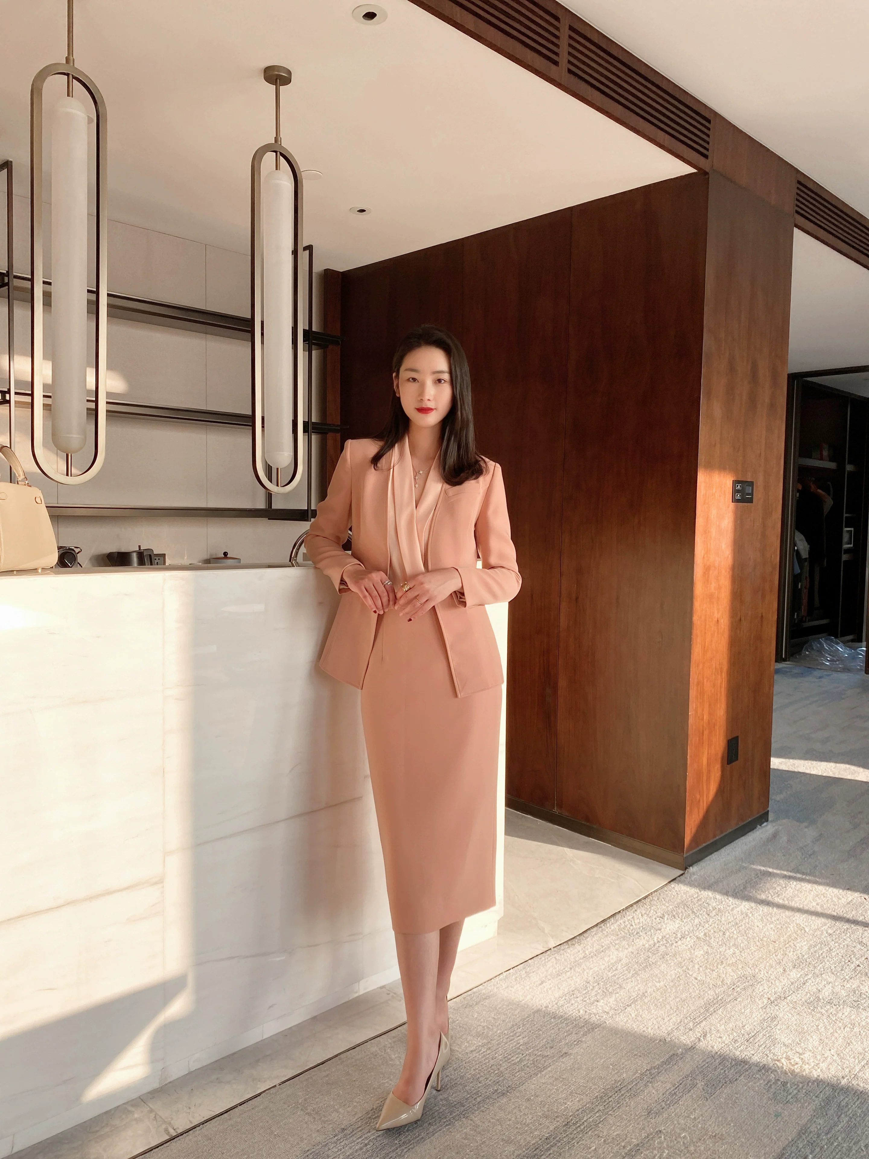 Elegant Spring Autumn Fuchsia Slim-Fit Jacket & Hip-Accented Skirt Set - Image 2