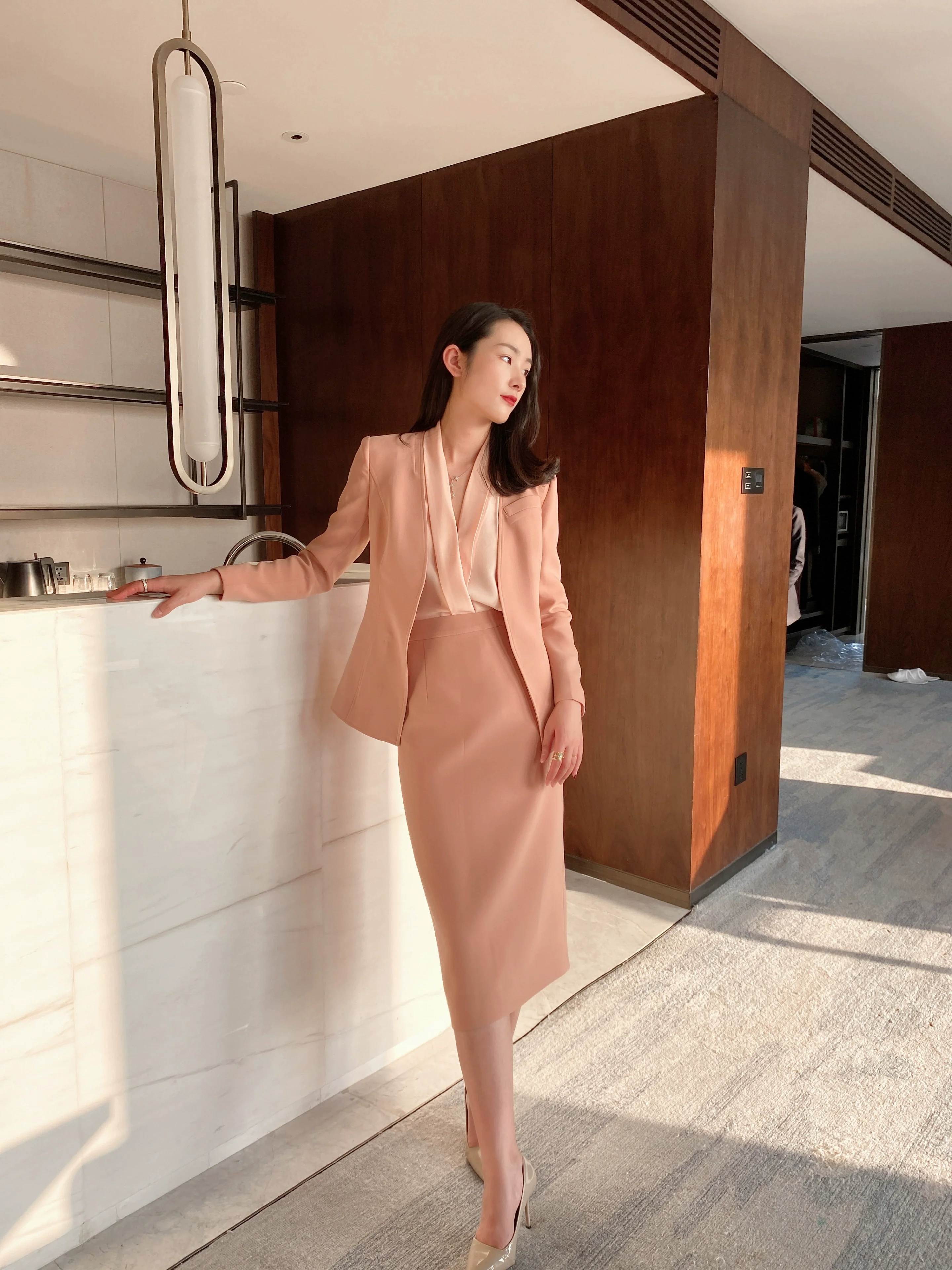 Elegant Spring Autumn Fuchsia Slim-Fit Jacket & Hip-Accented Skirt Set - Image 5