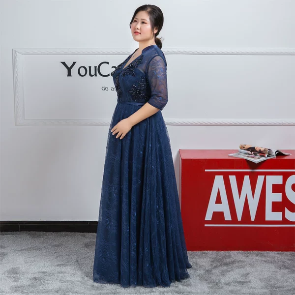 Elegant Woman Evening Gown - Image 4