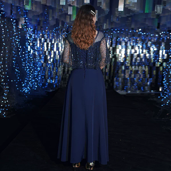 Elegant Women's Evening Dress - Image 3