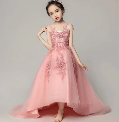 Exquisite Princess Wedding Dress: Noble Tulle Gown for Piano Performances - Image 2