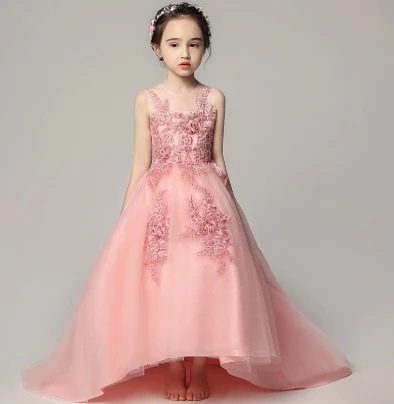 Exquisite Princess Wedding Dress: Noble Tulle Gown for Piano Performances - Image 7