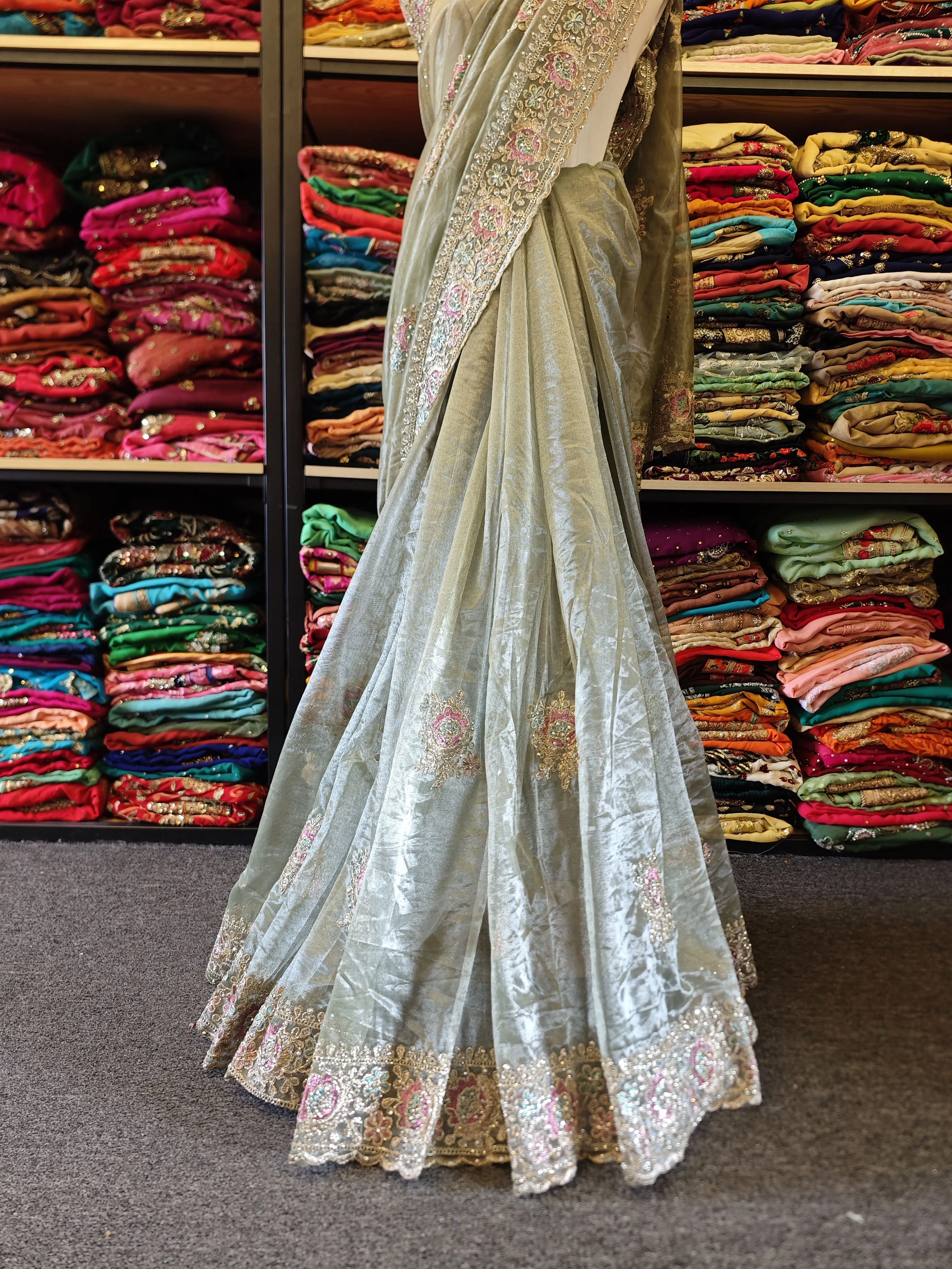 Gold Six Rice Saree - Image 3