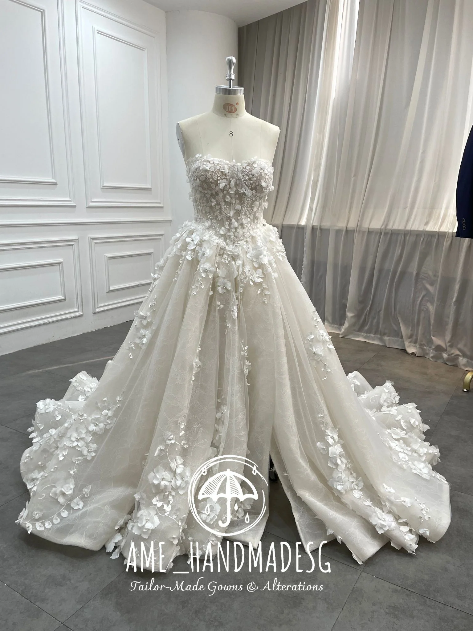 Petal Éternelle: A Floral Ball Gown with Enchanting Lace-Up Back