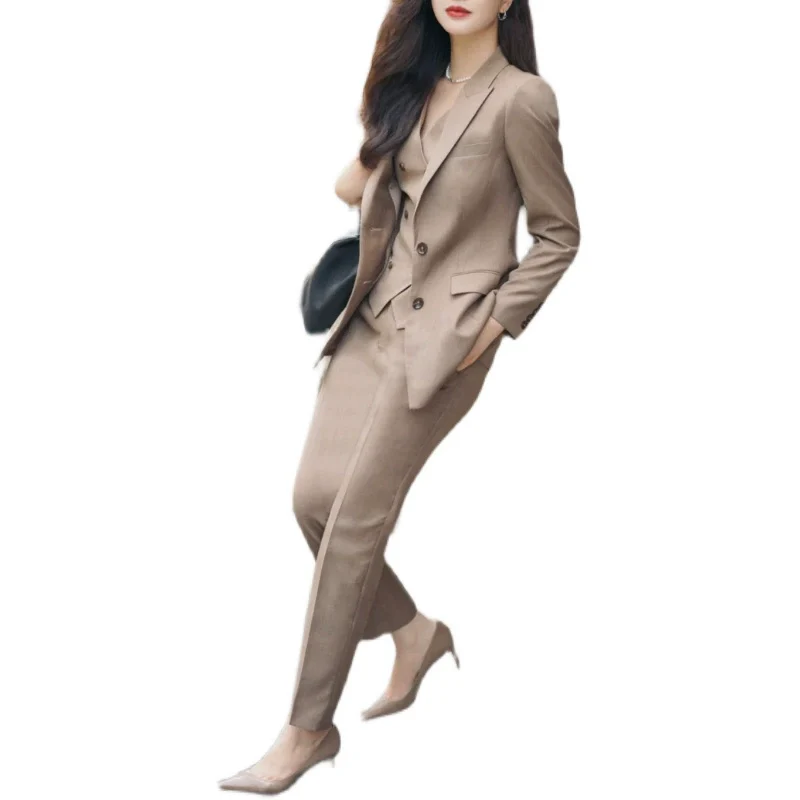 Khaki Autumn 3-Piece Premium Men's Formal Suit Set - Image 5
