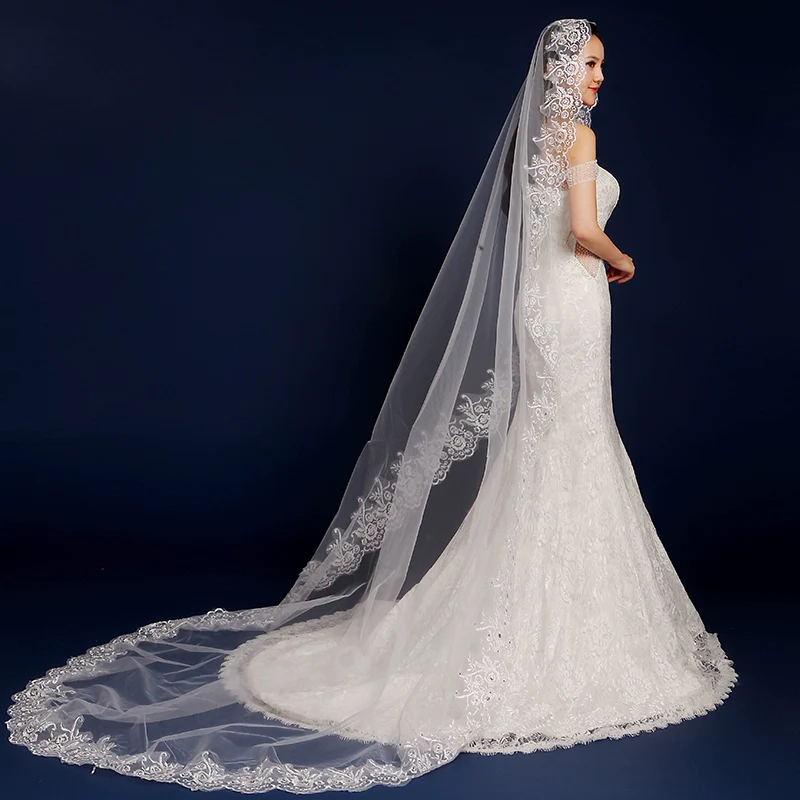 Korean Extra-Long Lace Wedding Veil - Image 4