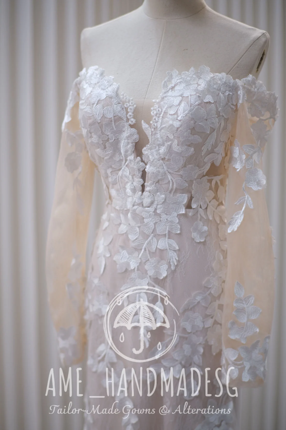 Premium Full Applique Lace Size M Wedding Gown | Ready-to-Wear - Image 6