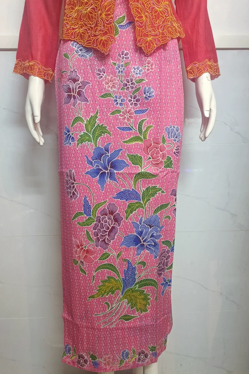 Women Embroidered Fitted Shirt Set - Image 7