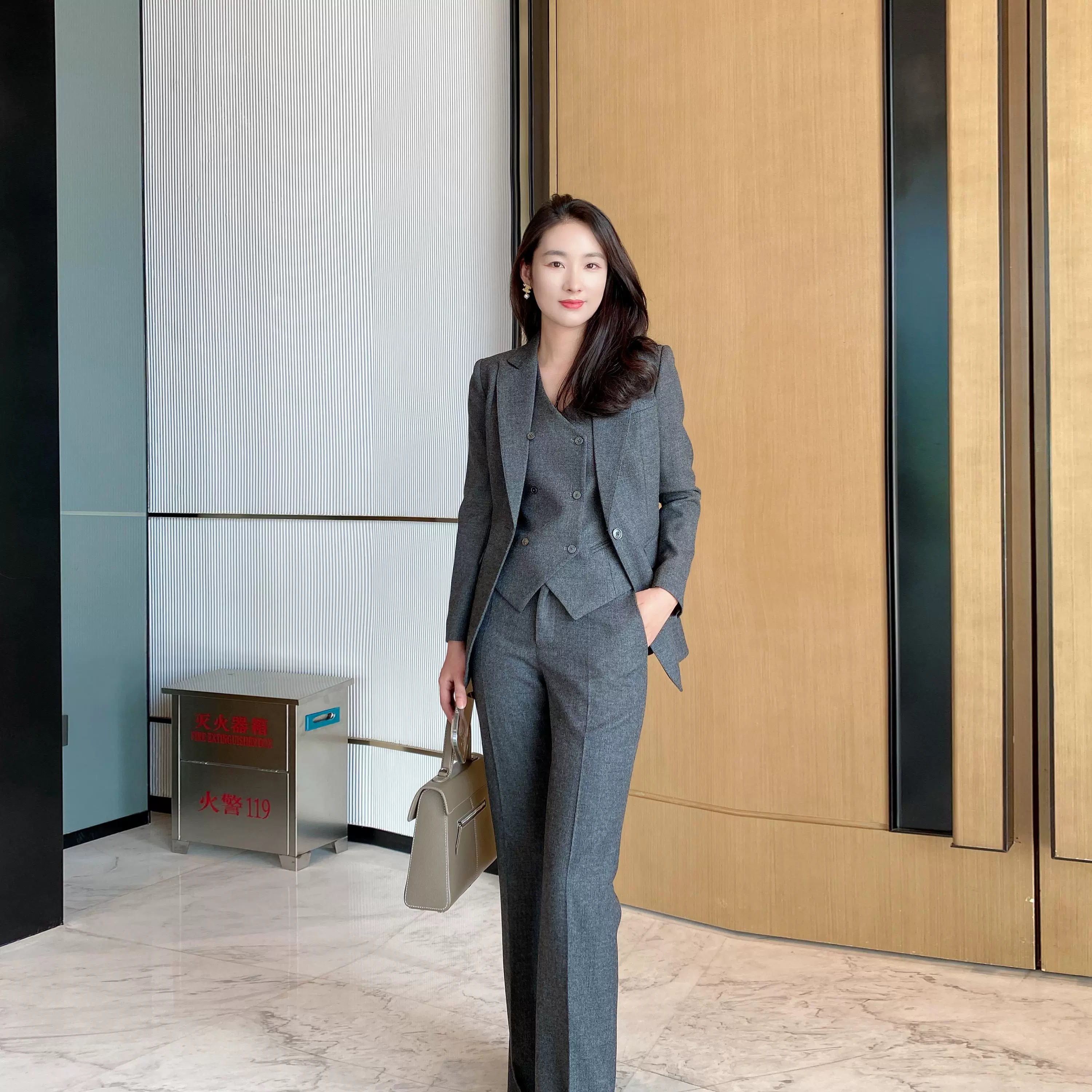 Women's Winter Grey 3‑Piece Classic Suit Set with Thick Jacket - Image 3